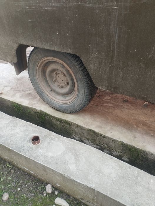 Uazik sotiladi holati yaxshi