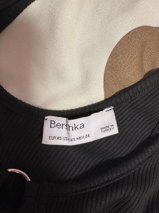 Уникална дълга рокля,с метален детайл