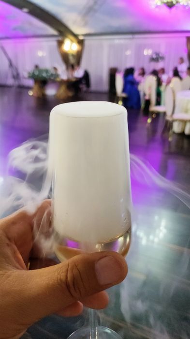 Atenție!Fum greu,vulcani,masina cu baloane cu fum alb si alte servicii