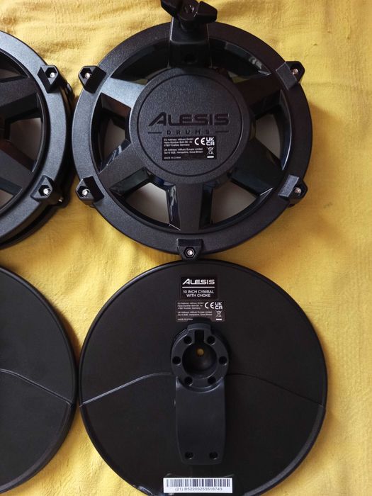 Електронни падове на Alesis