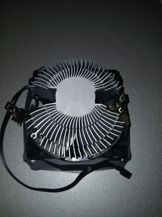 продается кулер для процессора