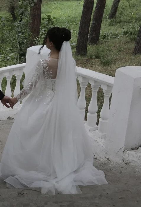 Шикарное свадебное платье