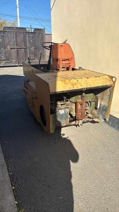 Каток асфальтировшик