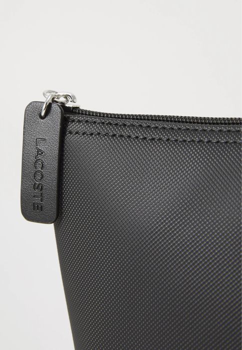 Продам новую сумку lacoste