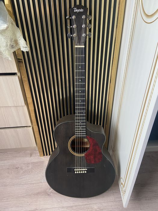 tayste guitar