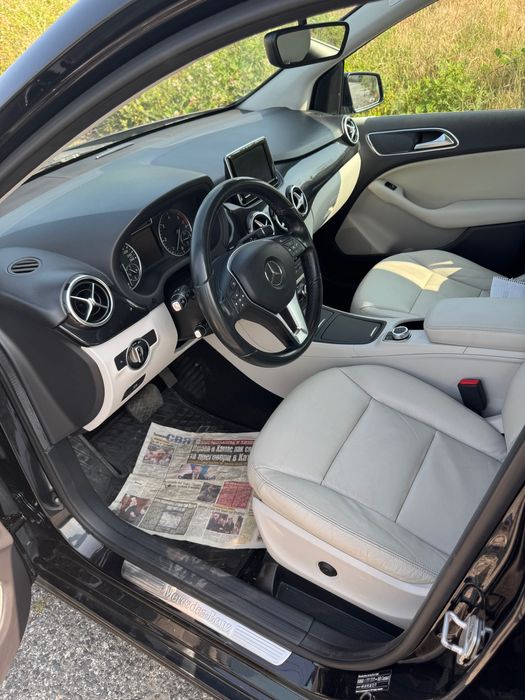 Мерцедес Б200 136кс