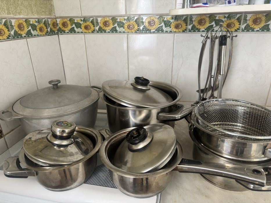 Продам казан, кастрюли б/у