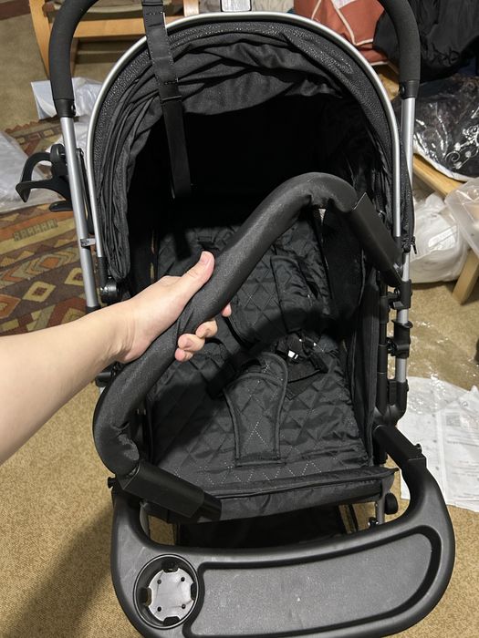 коляска новая, легкая