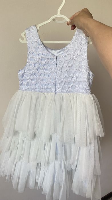 Платье нарядное детское на 5-6 лет