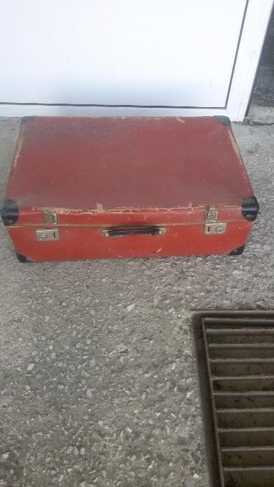 Старинен куфар