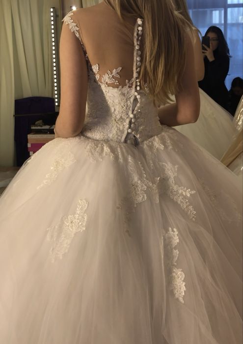 Свадебное платье 50000