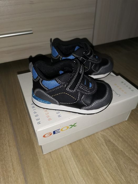 Бебешки обувки Geox