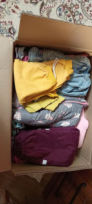 Продам большую коробку вещей для девочки