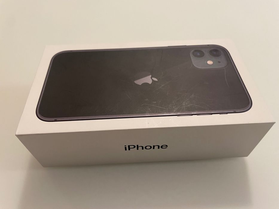 Vând iPhone 11 Black 128 gb