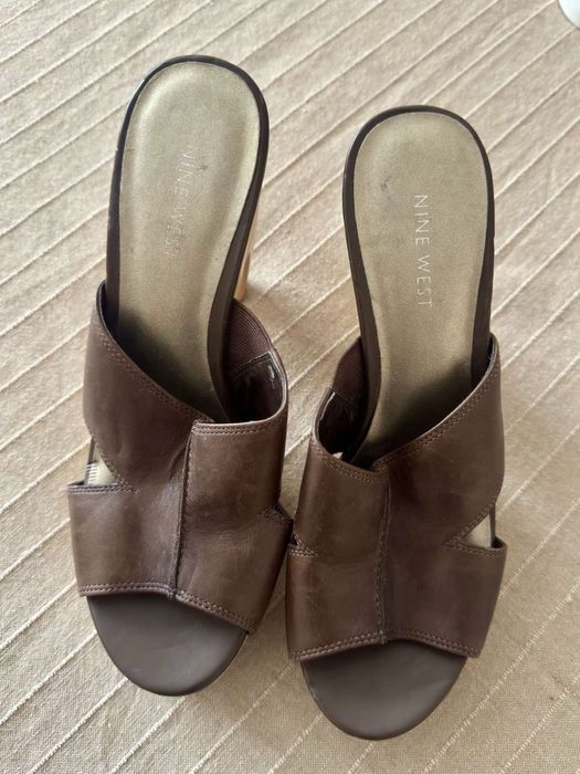 Дамски обувки / мокасини / сандали