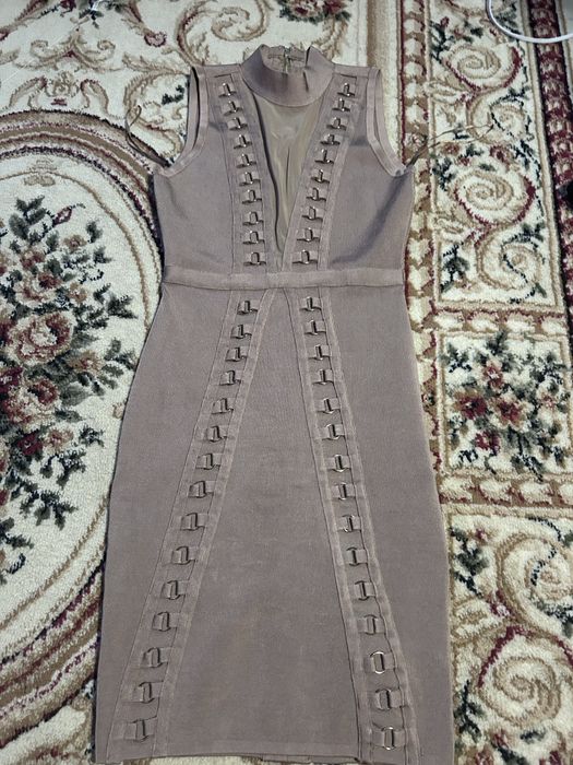 rochita eleganta guess