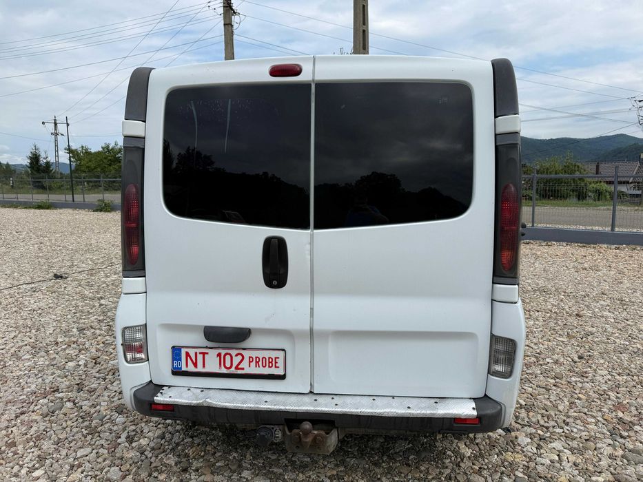 Opel vivaro  trafic 2005 1.9 tdi 5 locuri