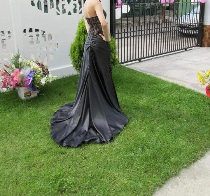 Дълги и къси официални рокли