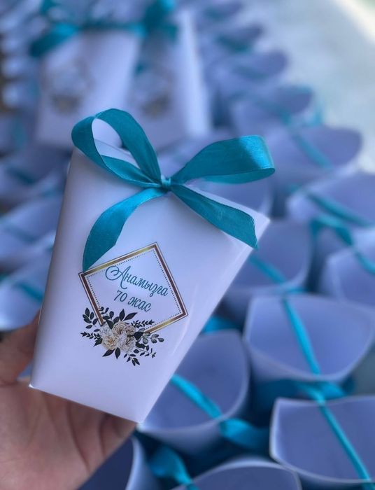 Тойбастар  Бонбоньерки