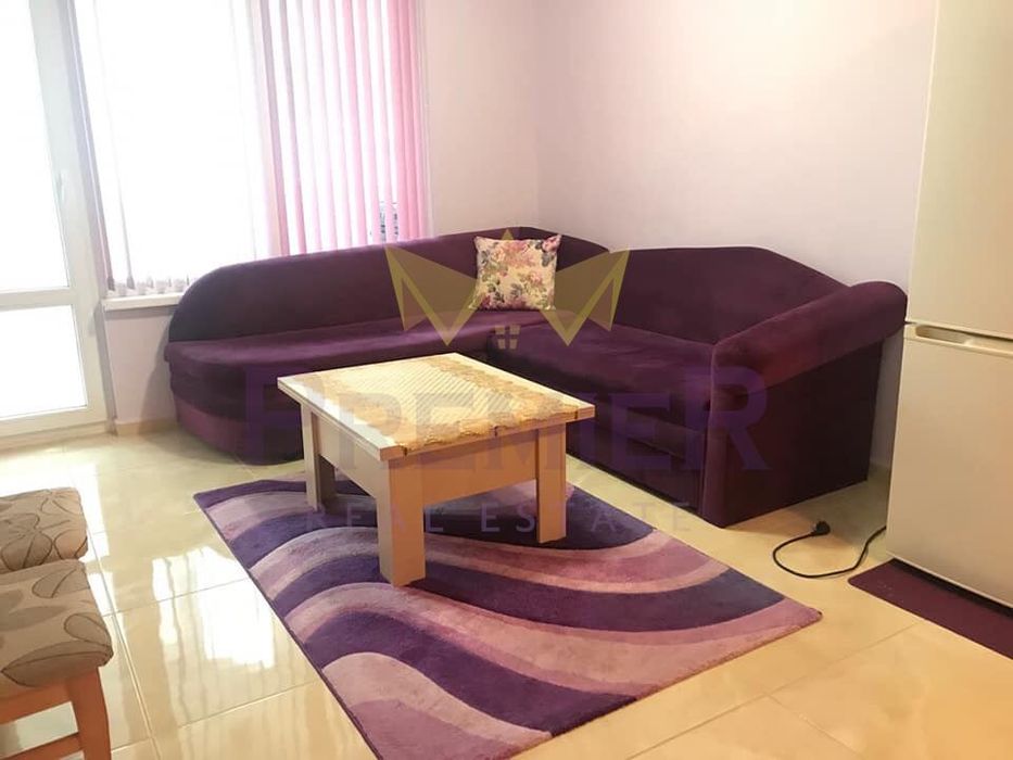 Дава се под наем Двустаен апартамент в Варна, Лятно кино Тракия - 65 кв.м за 408 € - Снимка #1