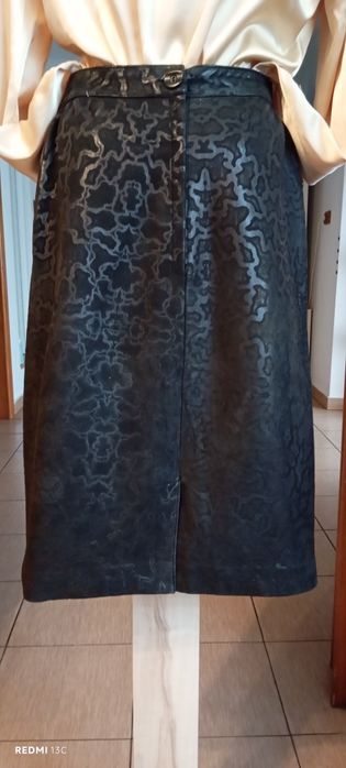 Fusta eleganta din piele