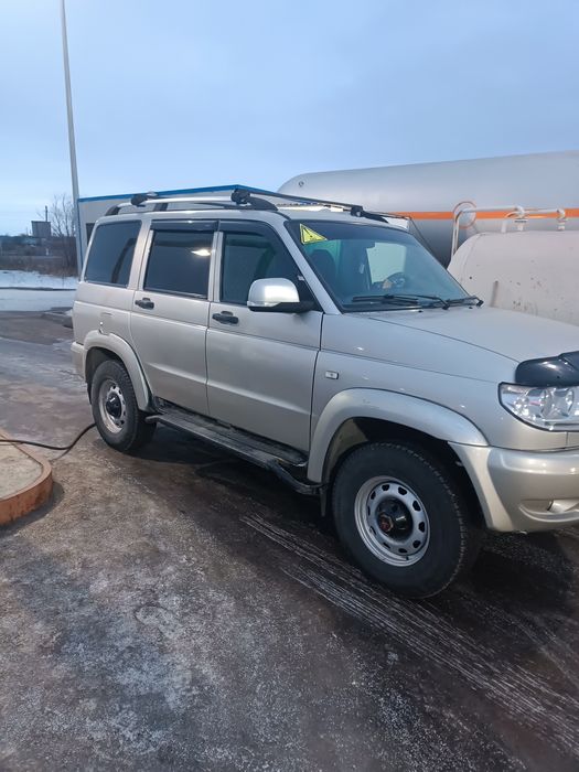 УАЗ патриот 2012 года