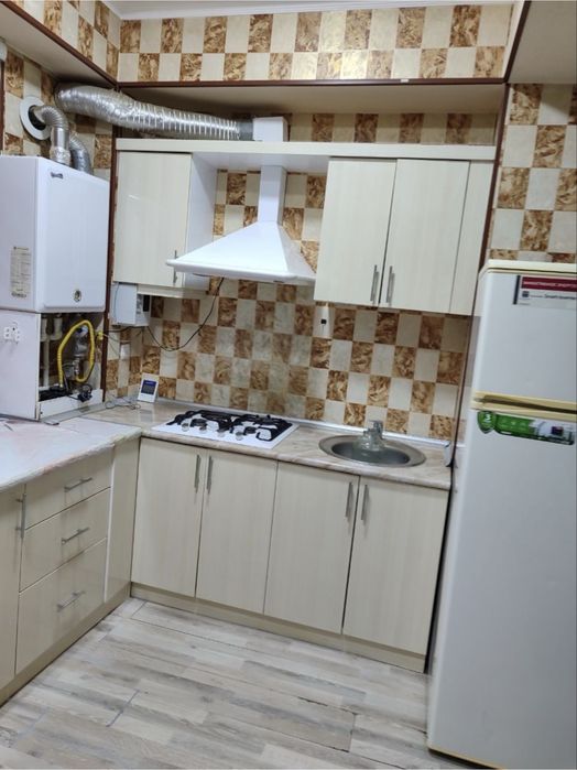 Срочно сдается 2х комнатная квартира семьям 250$