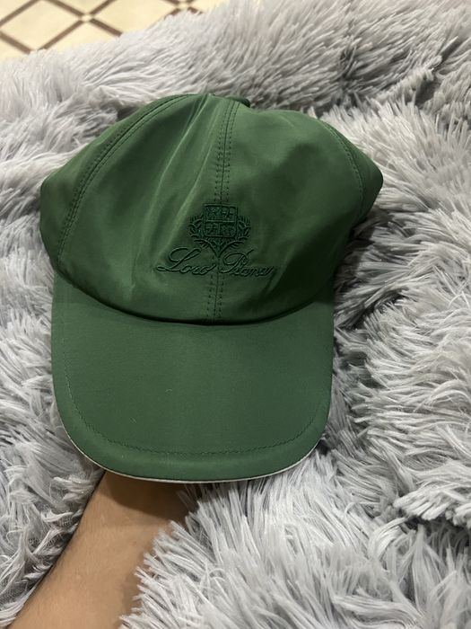 кепка от Loro piano