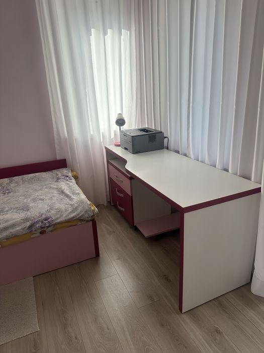 Обзавеждане за детска стая с легло , нощно шкафче и бюро