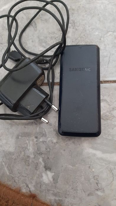Vind Samsung E 1110,liber rețea,inclusiv Digi,cu incarcator