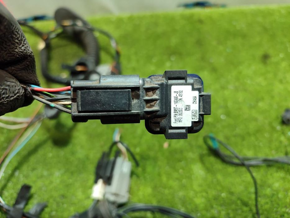 INSTALATIE sensori CAMERA spate  ASISTENTA PARCARE  SPATE FORD FOCUS MK3 2013 1.6 DIESEL Duratorq COD OEM BM5T-19G490-JB / 2011-2015
