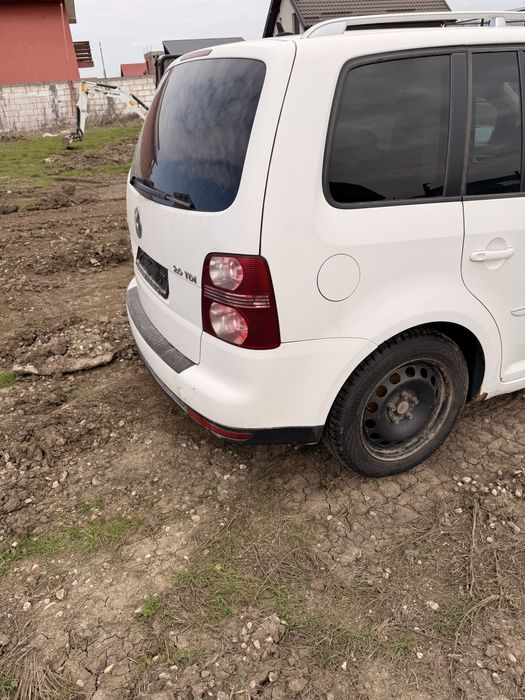 Dezmembrez dezmembrari vw touran 2.0 TDI 170 cai BMN BMR DSG 6+1