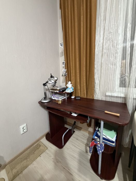 Стол письменный
