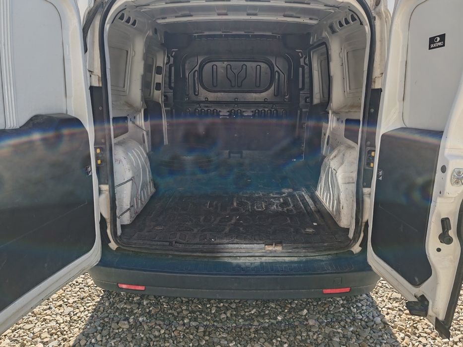 Opel combo lung 2016