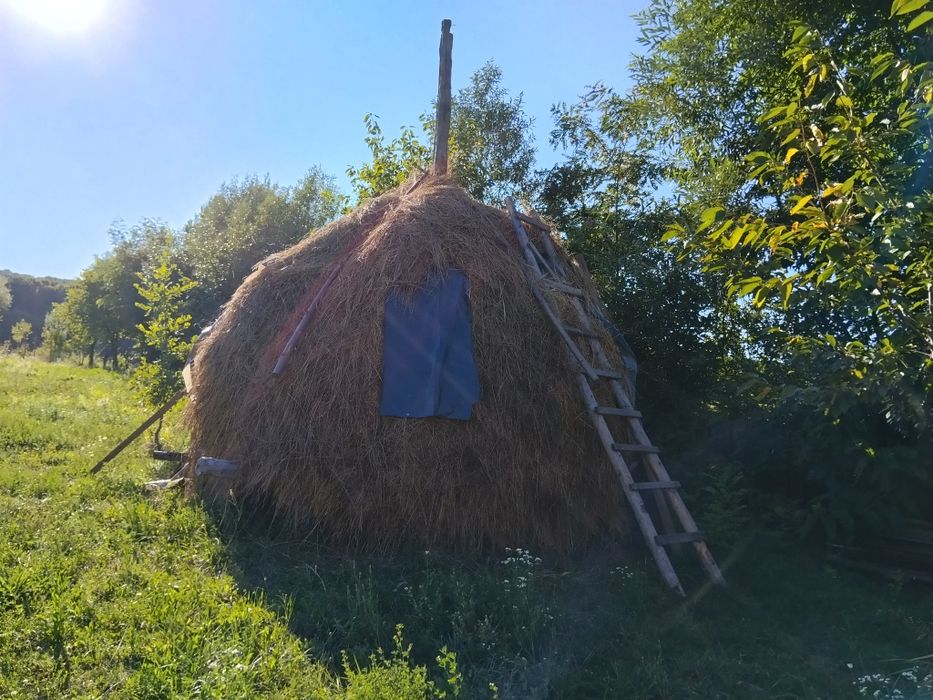 Vând baloți otavă amestecați cu fân și fân cosit
