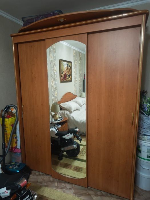 Продам шкаф купе в отличном состоянии