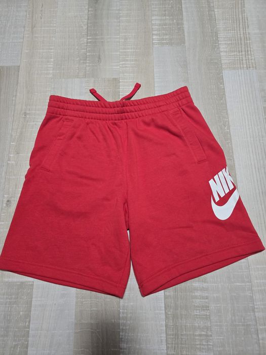 Къси панталонки Nike сиви и червени