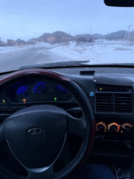 Продам ваз 2110