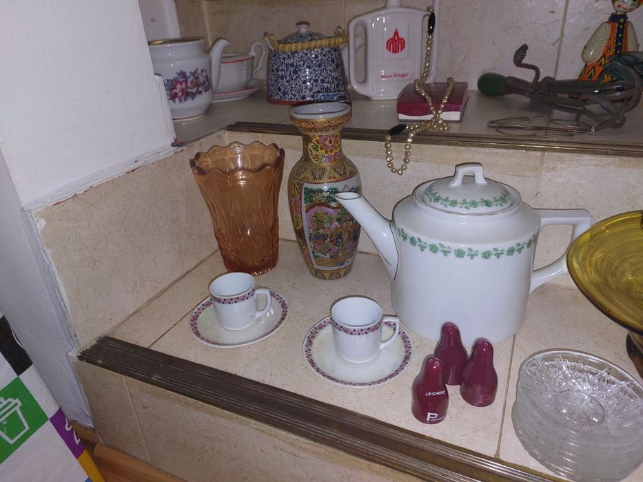 ЛОТ интериорни предмети за колекция декорация