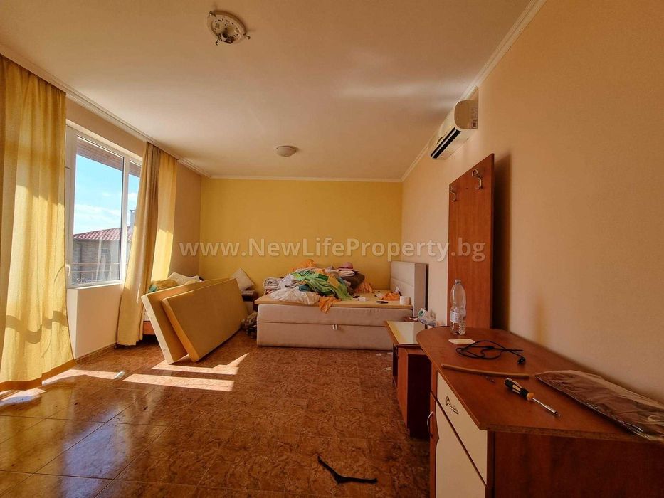 Двуетажна къща с басейн, Инцараки Свети Влас