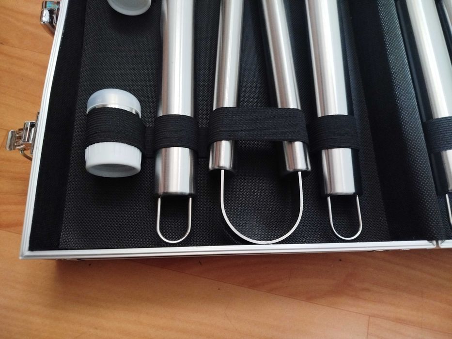 Доставка. Подарочный набор для барбекю в кейсе