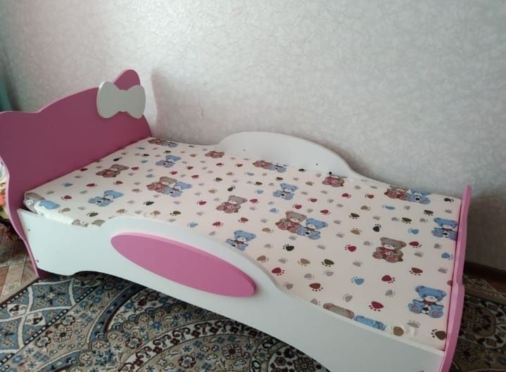 Детская кровать для девочки