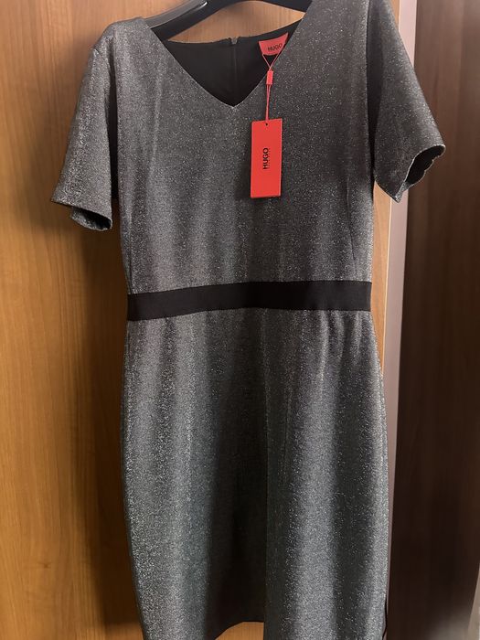 Красива сребриста рокля Hugo Boss