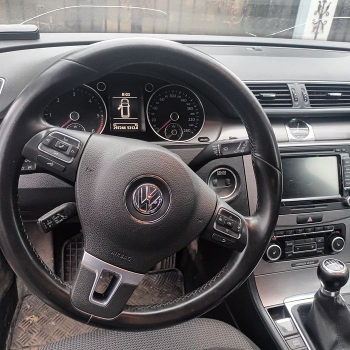Vw Passat B7 2012 2.0 TDI manual  ( mașina de gara)