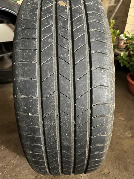 Anvelope 215/55/R18, foarte putin utilizate (1.000 km)