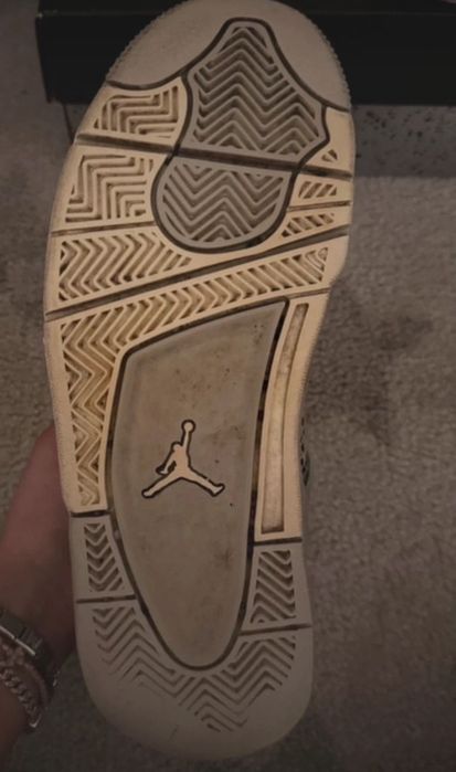 Jordan 4 frozen moments