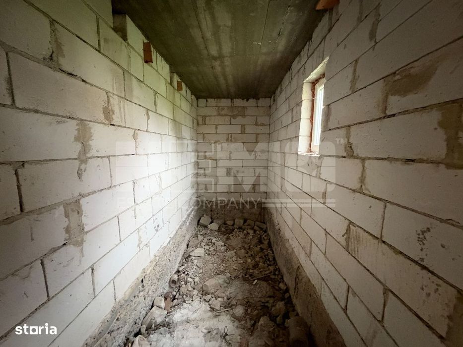 Casa si spatiu comercial in Radauti, teren 822 mp