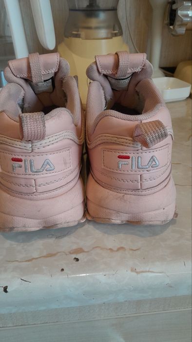 Кроссовки, фирменные