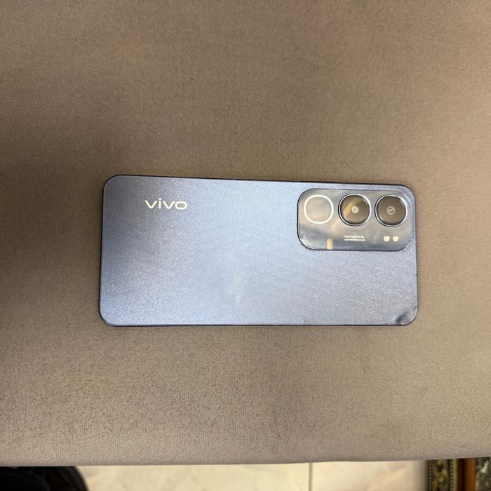 Виво Y19S на 128