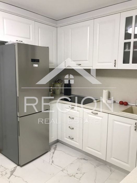 Дава се под наем Тристаен апартамент в Варна, Чайка - 87 кв.м за 867 € - Снимка #1